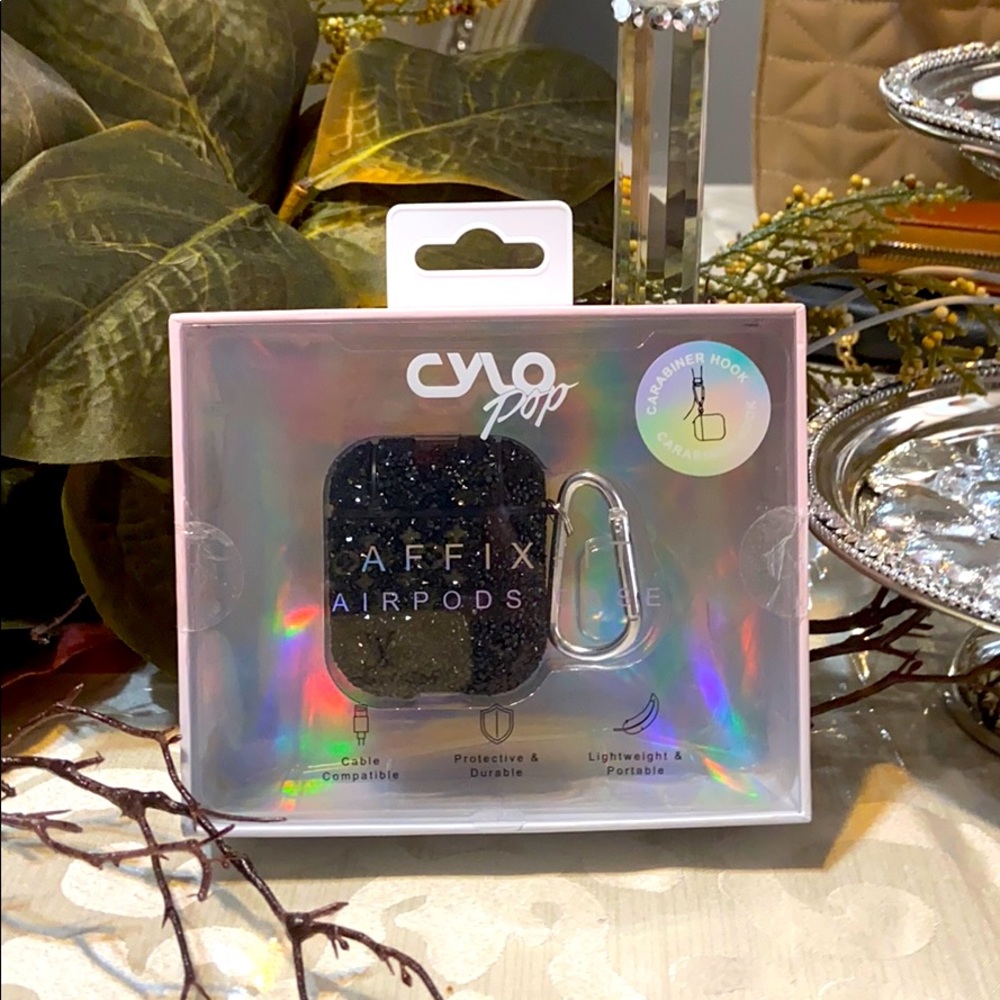Bedazzled Airpod case for 1st n’ 2nd generation